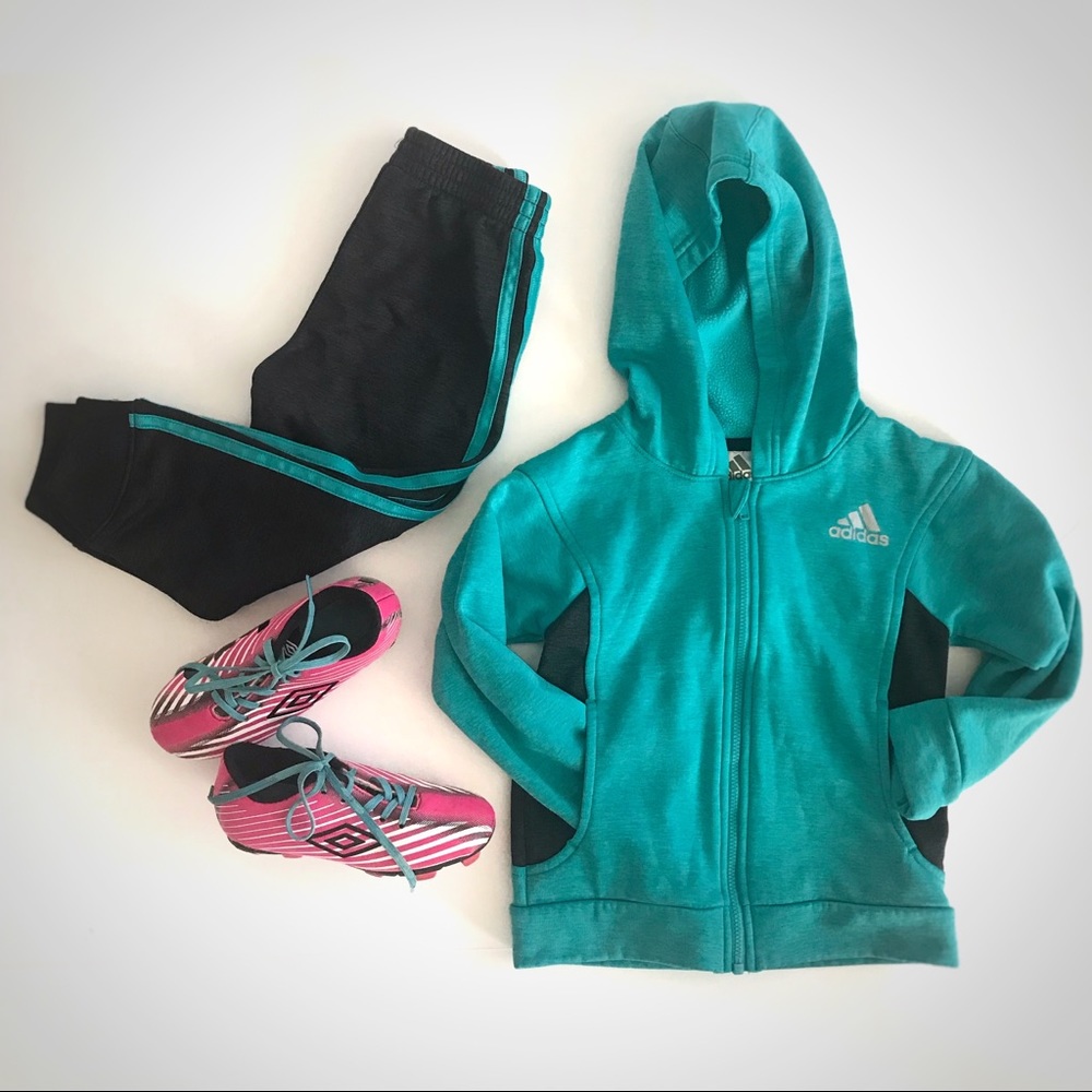 Girls soccer set-10 cleats & 3t Adidas track suit